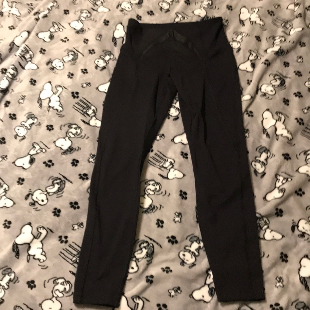 Black lulu lemon leggings